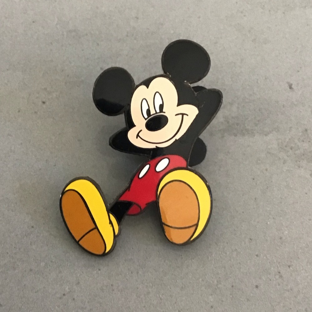 Mickey Mouse 2002 Pin